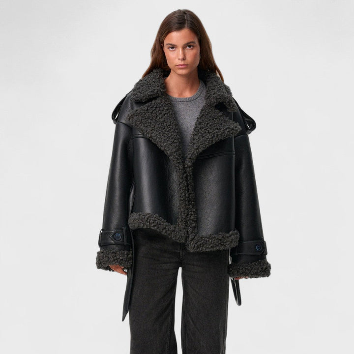 Elvira - Płaszcz z Wełny Owczej z Paskiem