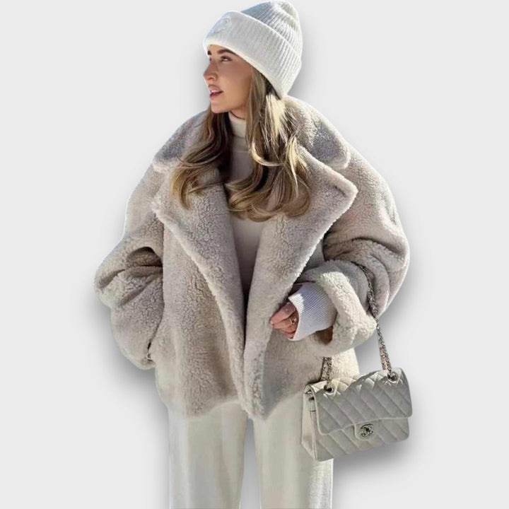 Elvianne – Kurtka z szerokim kołnierzem